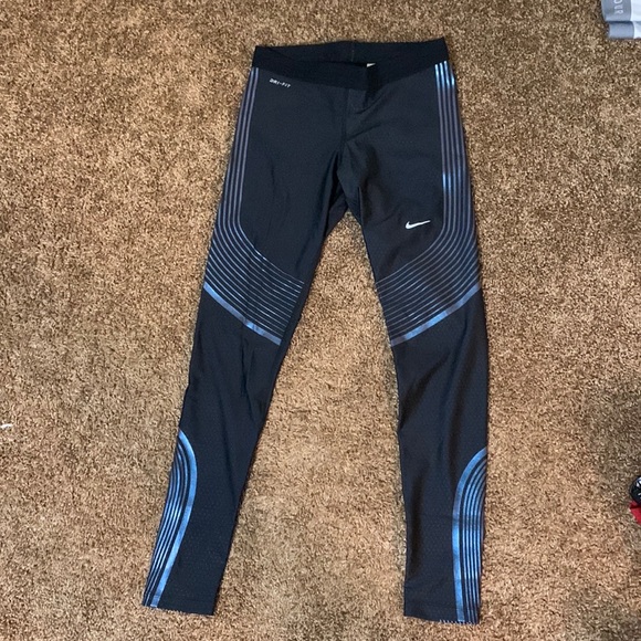 Nike Track Reflective Leggings Women’s Size Small Black with Metallic Stripes - Picture 8 of 8